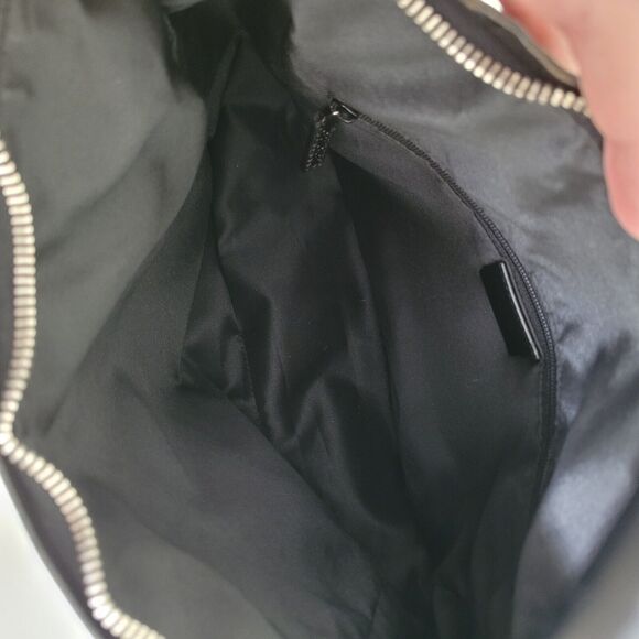 GUCCI GG Monogram Black Shoulder Bag Handbag Nylon Leather Trim Medium Zip Logo - Picture 6 of 13